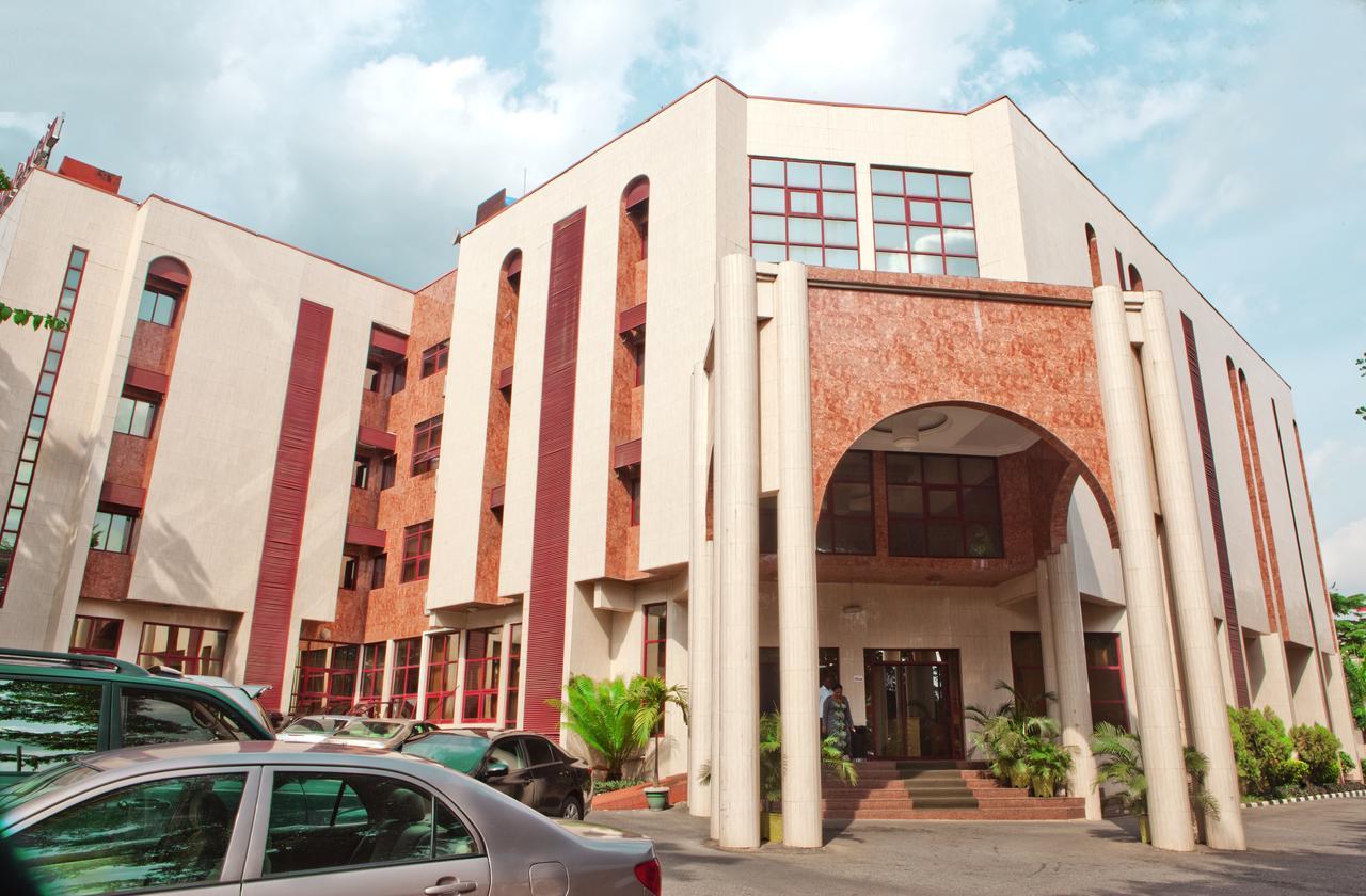 Hotel 3